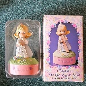NIB Vintage Precious Moments I believe rosary holder 3.5in